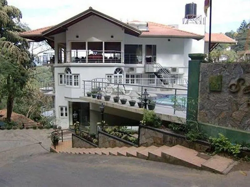 Senani Hotel Kandy