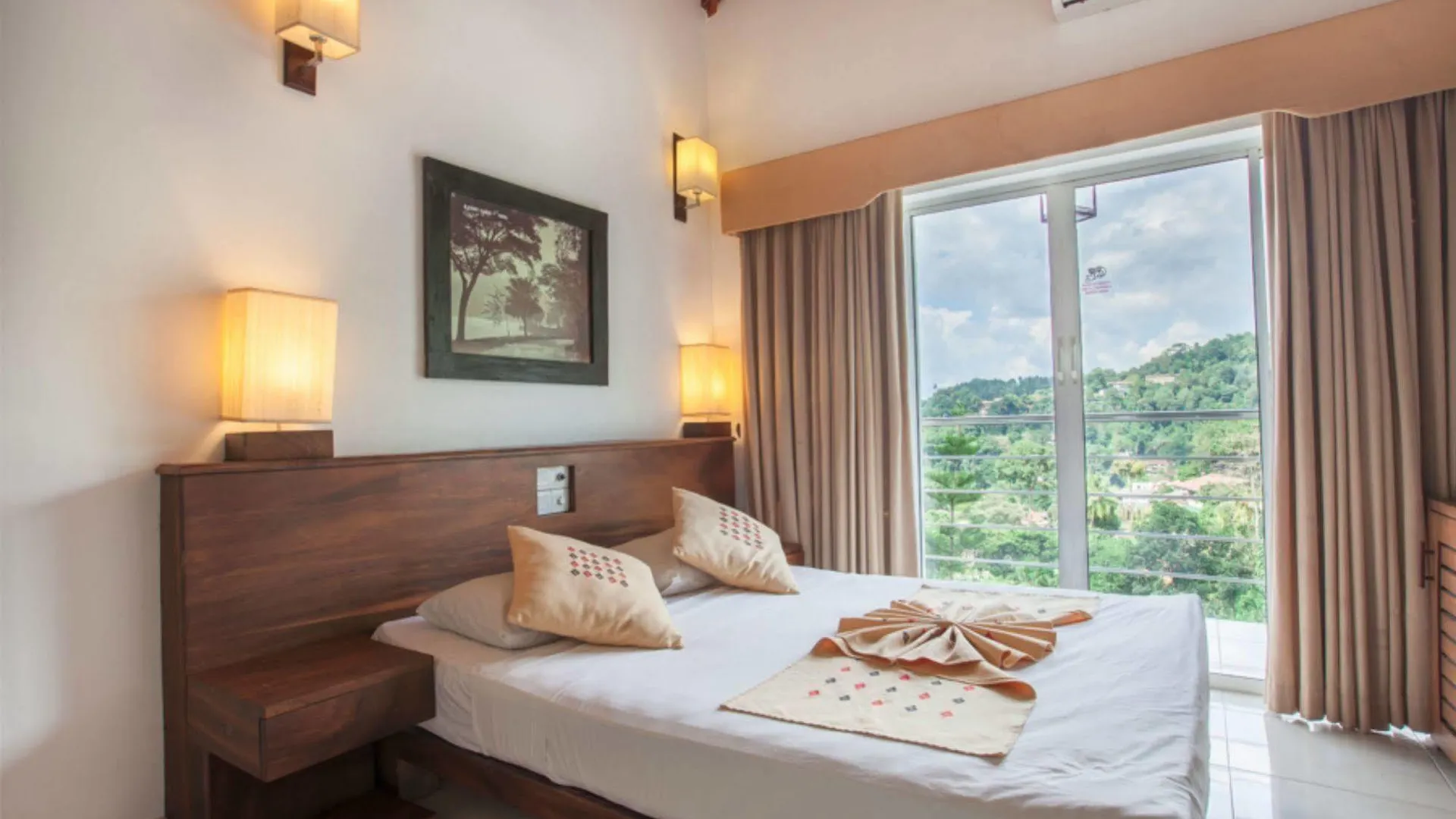 Senani Hotel Kandy